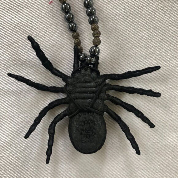 Black Spider Necklace Hematite Chain 24" Estate Sale Halloween Gothic - Picture 3 of 9